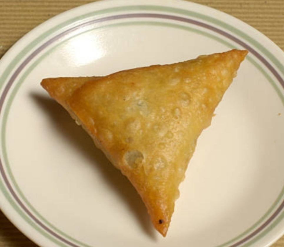 Tasteful Chicken Cheese Samosa